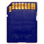 Tarjeta de memoria SD, incluída.